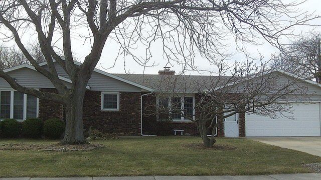 1st image of 971 Heritage Dr