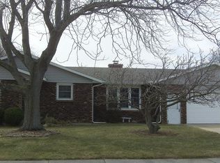 971 Heritage Dr, Bourbonnais, IL 60914