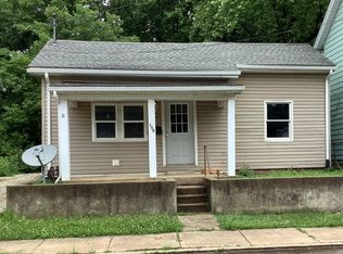 156 E Water St, Circleville, OH 43113