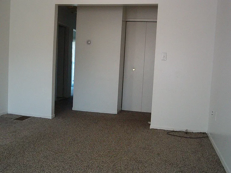 8464 Pineview Lake Ct — Photo 11