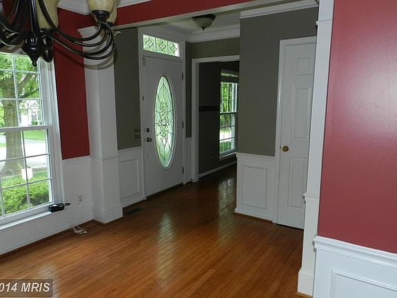2nd image of 14878 Buttonwood Ct