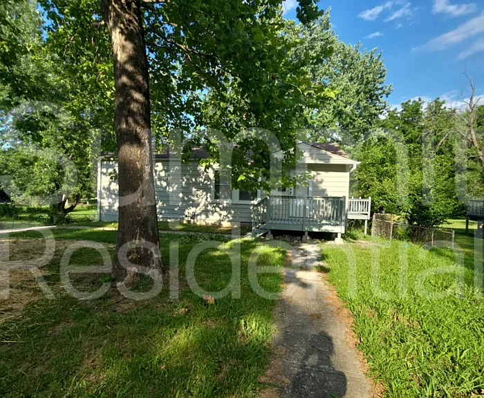 10507 Oakland Ave — Photo 1