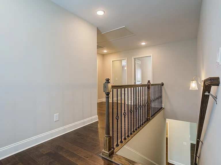 2410 Union Pointe Ln — Photo 3