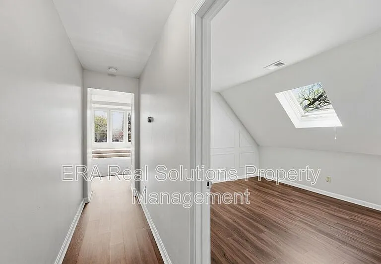 255-257 Loraine Ave #5 — Photo 22