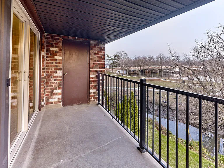 Edgewater 10