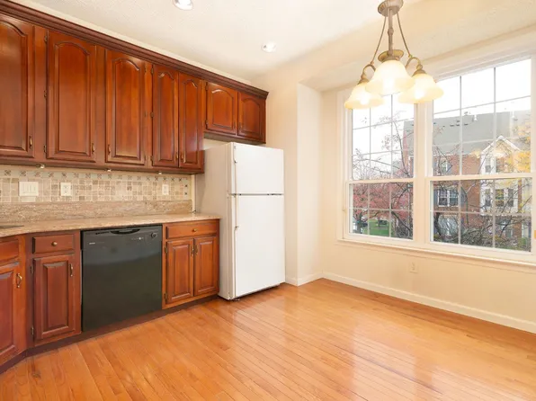 112 Cottonwood Street image 5 of 17