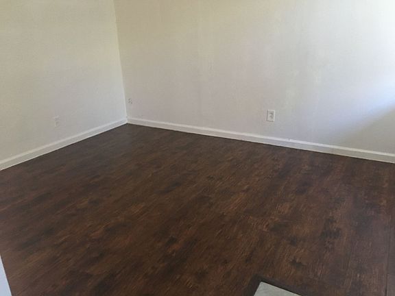 2nd image of 2390 Oakmont St #2