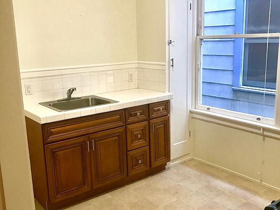 5th image of 3685 17th St APT 5
