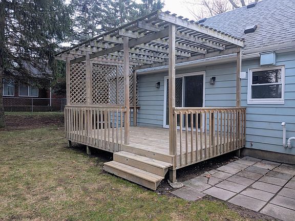 3rd image of 3504 Poinsettia Ave SE