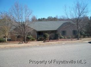 822 Shortridge Rd, Fayetteville, NC 28303