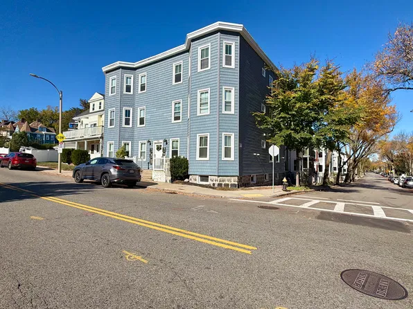 332 Ashmont St APT 2, Dorchester, MA 02124