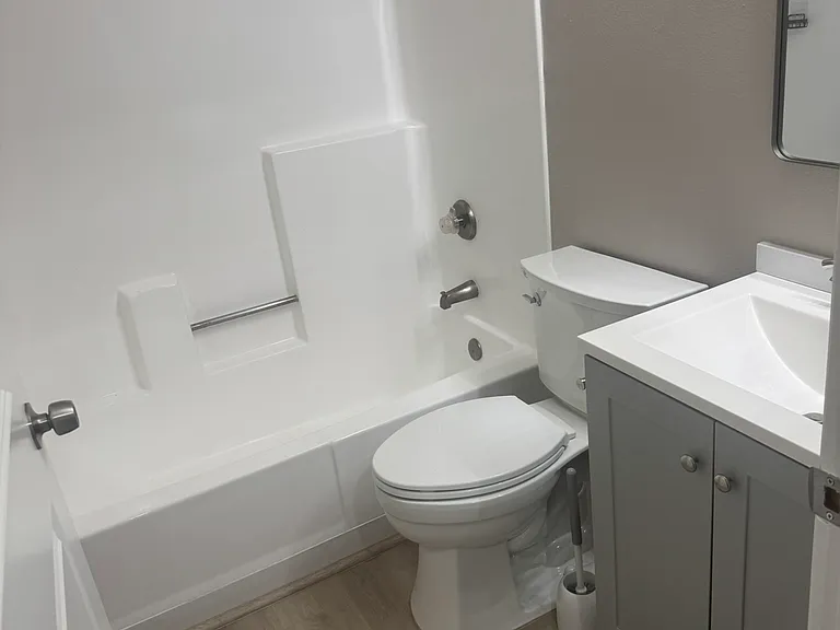 374 N Avenue 57 — Photo 10