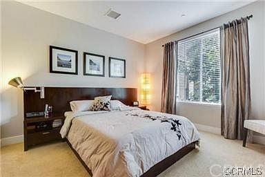 5th image of 2349 Jefferson St Unit 203