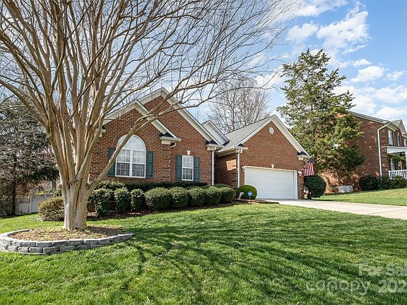 4th image of 2713 Firethorn Ct #48