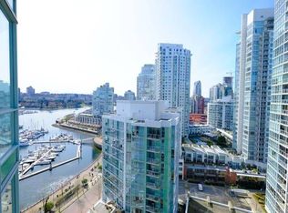 1077 Marinaside Cres #1114, Vancouver, BC V6Z 2Z5
