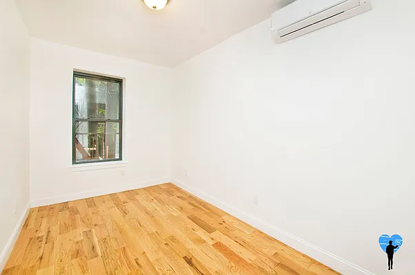 Rented by Next Door Realty NYC | media 8