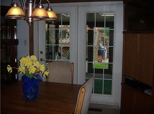 5th image of 800 Cedarwood Dr