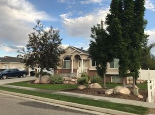 2477 W 3425 N, Farr West, UT 84404