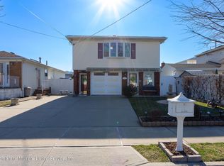 82 Sheldon Ave, Staten Island, NY 10312