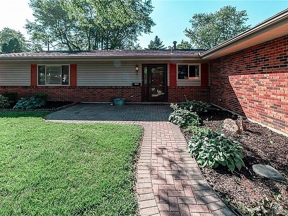 4th image of 5031 Artesia Dr
