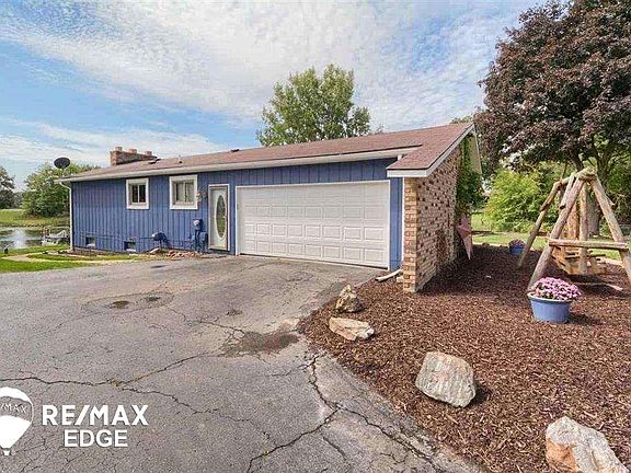 5th image of 10370 Hills Lane Dr