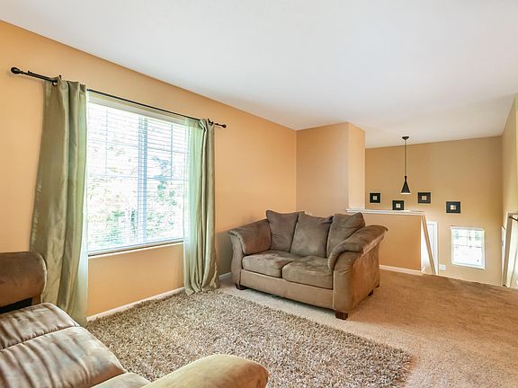 5th image of 9248 S Division Ave