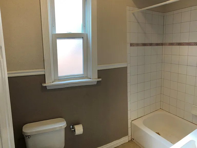 1448 Knox Ct #1 — Photo 3