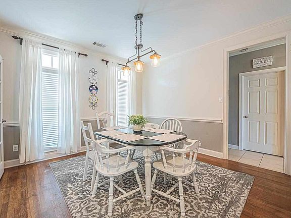 3rd image of 8916 River Pine Dr
