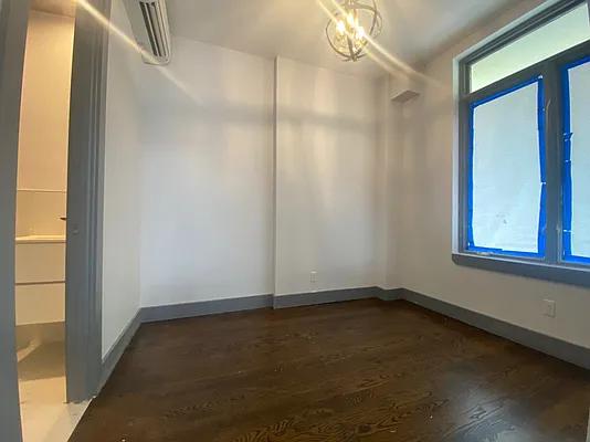 Rented by Lofts and Flats LLC | media 32