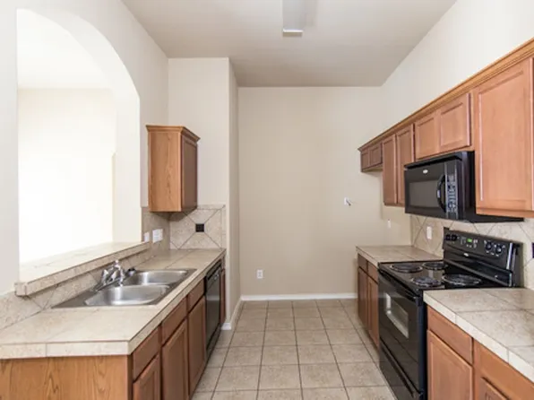 1407 Piedmont Dr, Mansfield, TX 76063