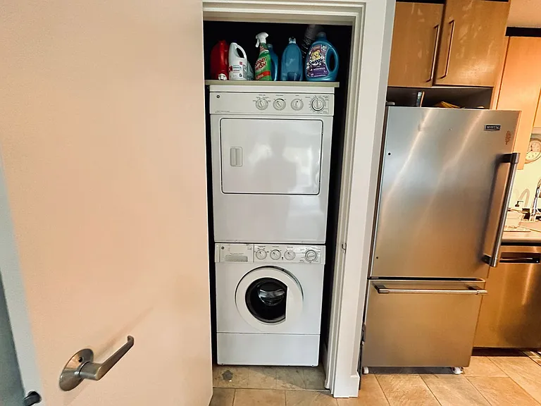 121 N 46th St #101 — Photo 11