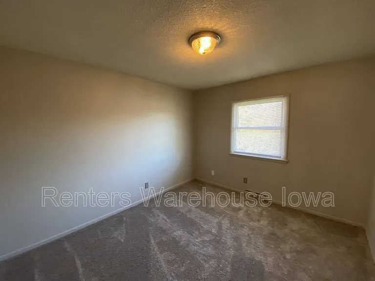 3310 SE 5th St — Photo 10