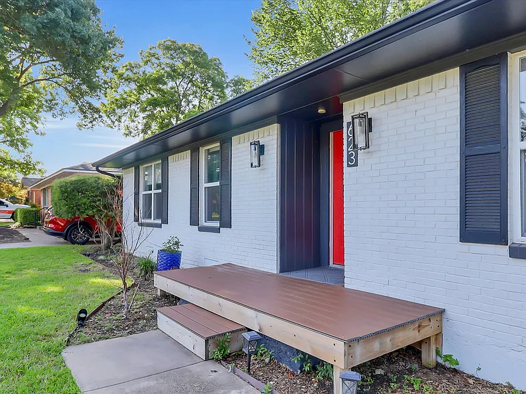 623 Greenleaf Dr — Photo 29