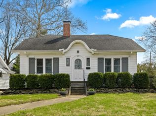 919 W William St, Champaign, IL 61821