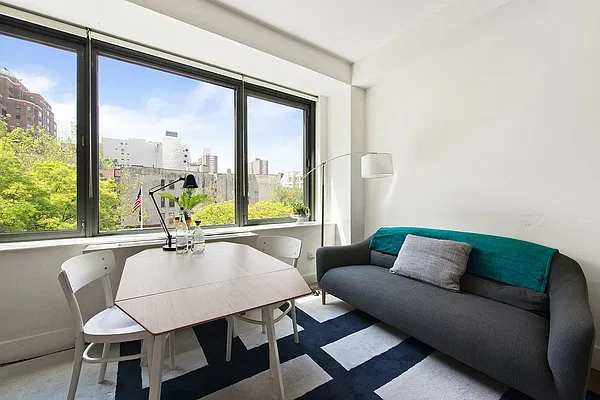 Rented by Compass | media 13