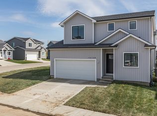 15128 Foxglove Ln #3NFNCW, Grimes, IA 50111