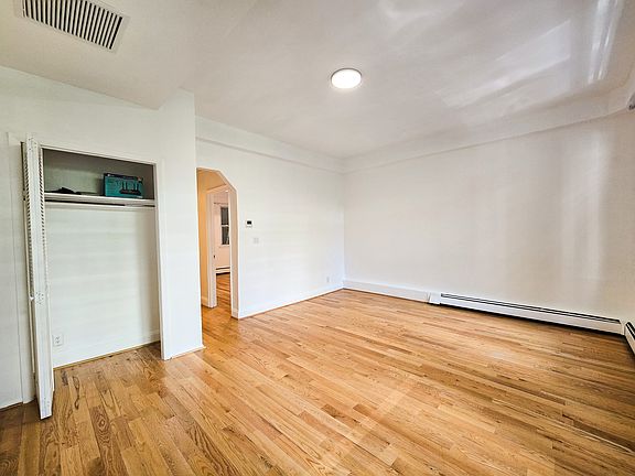 4th image of 60 W 45th St APT 4F
