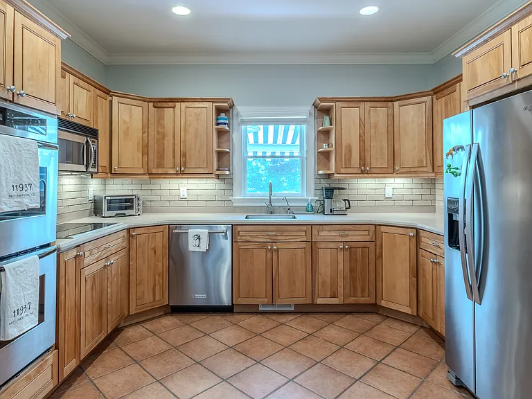 16 Ocean Pkwy — Photo 8