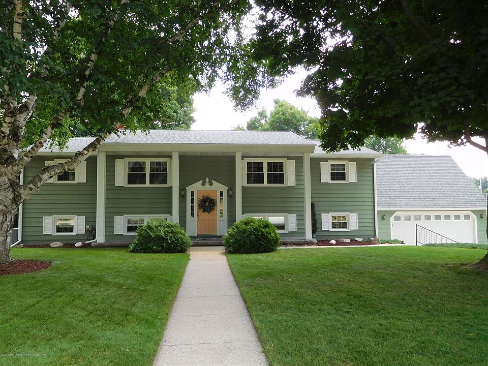 1st image of 107 Plymouth Dr