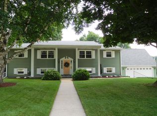 107 Plymouth Dr, Charlotte, MI 48813
