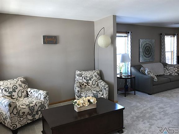 5th image of 5520 S Chuck Dr