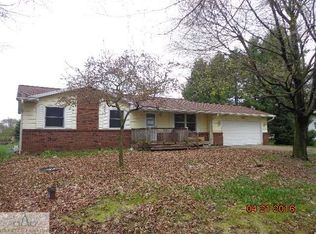 1301 E Clinton Trl, Charlotte, MI 48813