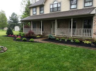 5855 W Countryside Ct, New Palestine, IN 46163