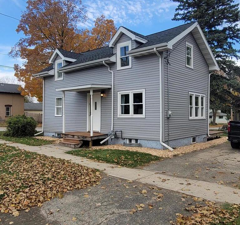 1st image of 215 Dewey AVENUE