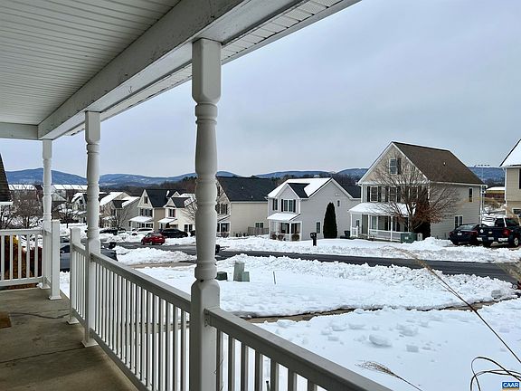 5th image of 305 Overview St