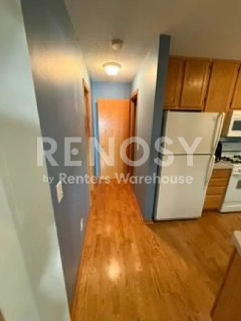 Available October 9th 2 Bedroom 2 Bath Townhouse in Apple Valley — Photo 4