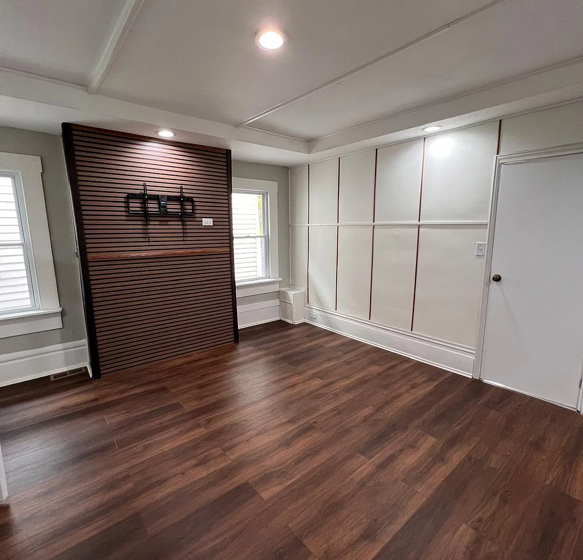 3 bed, 1200 sqft, $1,500 — Photo 2