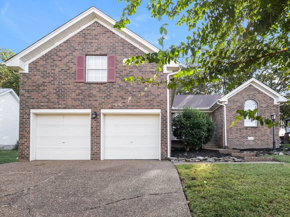 3724 Belle Oaks Dr