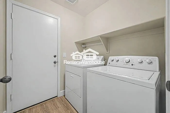 29169 N Rosewood Dr — Photo 17