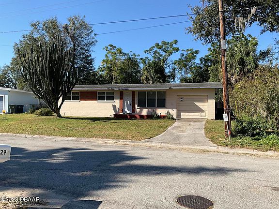 5th image of 128 Oakwood Dr